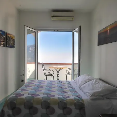 Couette-café Casola 3*